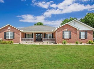 641 Hartman Ln, Waterloo, IL 62298