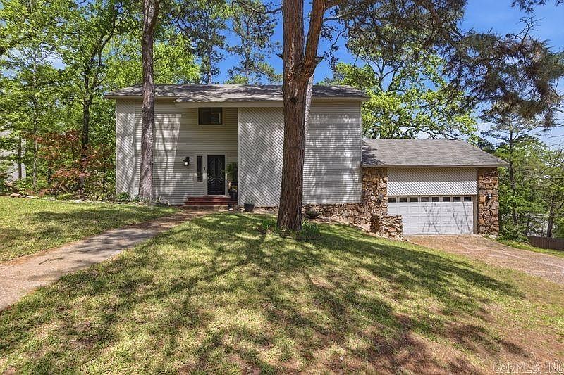 1st image of 42 Stoneledge Dr