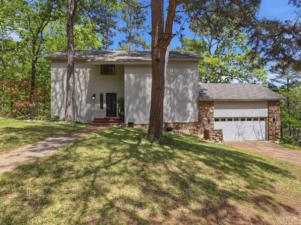 42 Stoneledge Dr, Maumelle, AR 72113