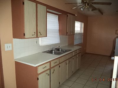 4th image of 5772 94th Ave N