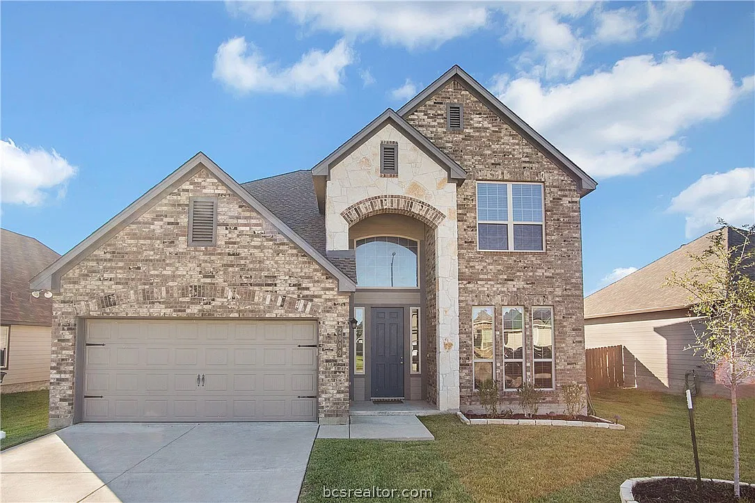4 bed, 3.5 bath, 2609 sqft, $2,755 — Photo 2