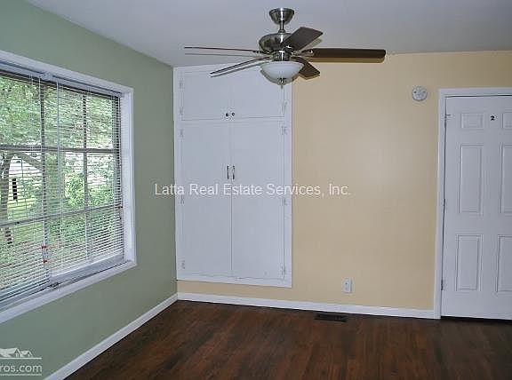 5th image of 1208 N Vista Dr