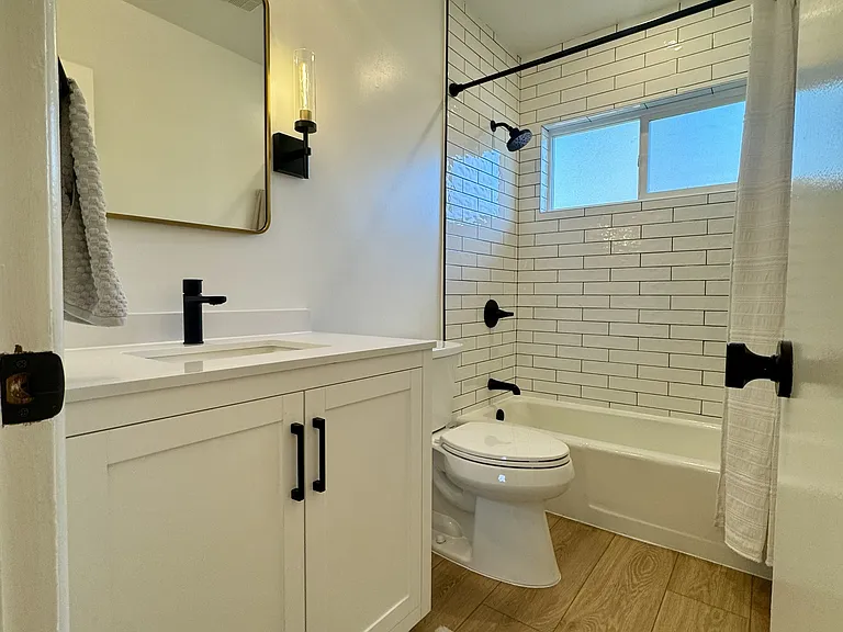 1916 Keeler St #B — Photo 15