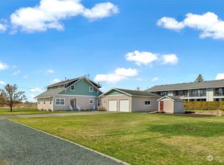 122 W 2nd St, Everson, WA