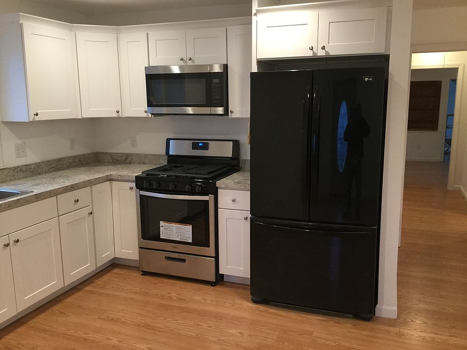 1st image of 320 Morris Blvd