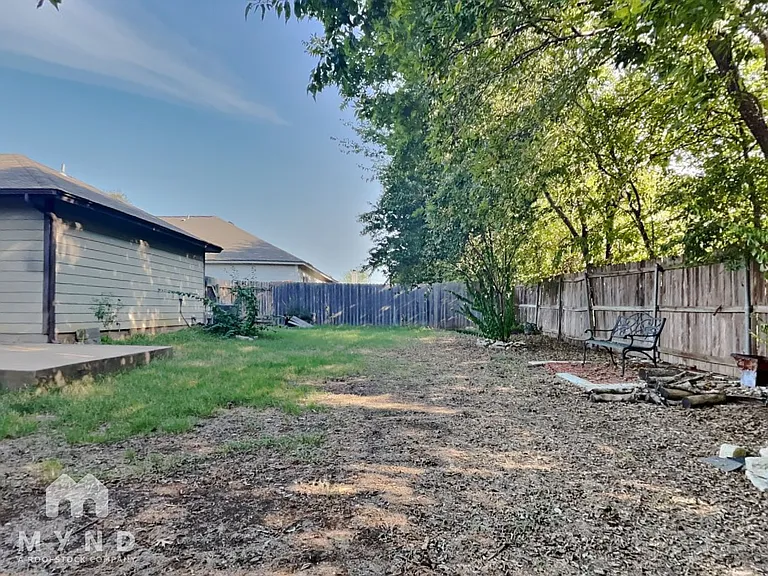 1001 Apollo Cir — Photo 21