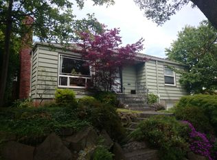 3224 NW 68th St, Seattle, WA 98117