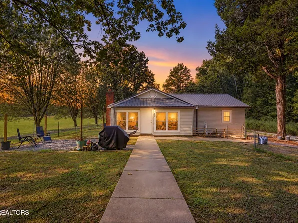 634 Johnson Rd, Oliver Springs, TN 37840