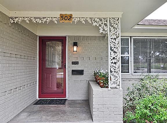 3rd image of 502 Highland Blvd