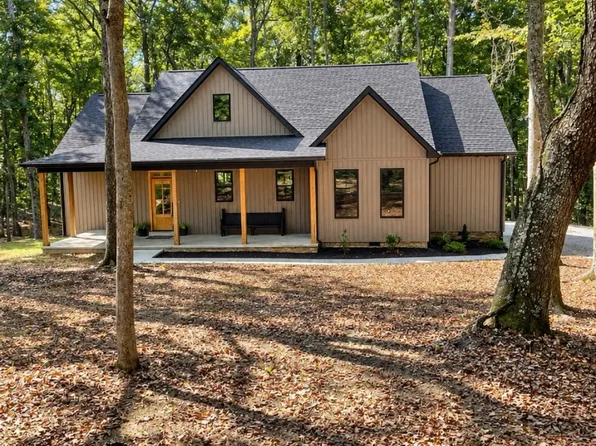 1220 Breeden Rd, Charlotte, TN 37036
