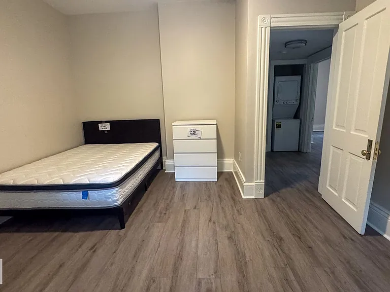 2 bed, 1.0 bath, $3,000 — Photo 6