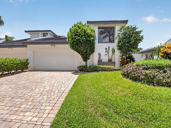 2nd image of 19592 Planters Point Drive