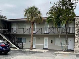 95 Edgewater Dr APT 103, Coral Gables, FL 33133