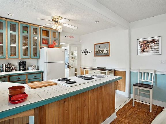 5th image of 834 Liberty Ave