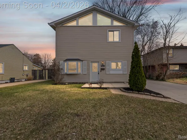 26734 Barrington St, Madison Heights, MI 48071
