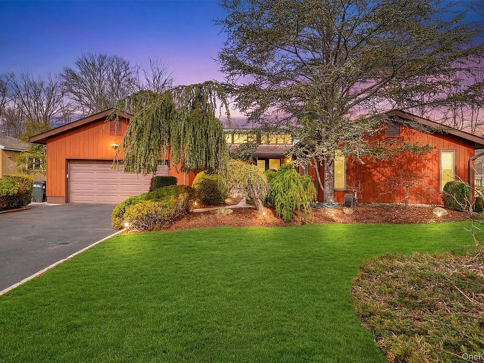 1st image of 8 Augusta Court