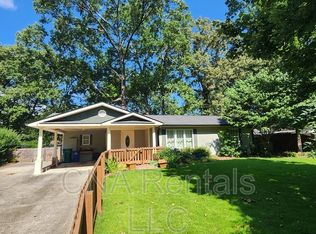 2750 Ivanhoe Ln SE, Smyrna, GA 30082