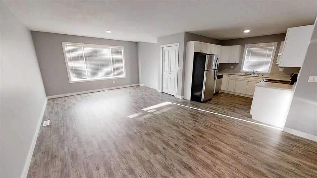 3 bed, 2.0 bath, 1204 sqft, $1,850 — Photo 3
