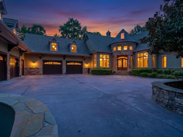 505 Woodlake Way, Travelers Rest, SC 29690