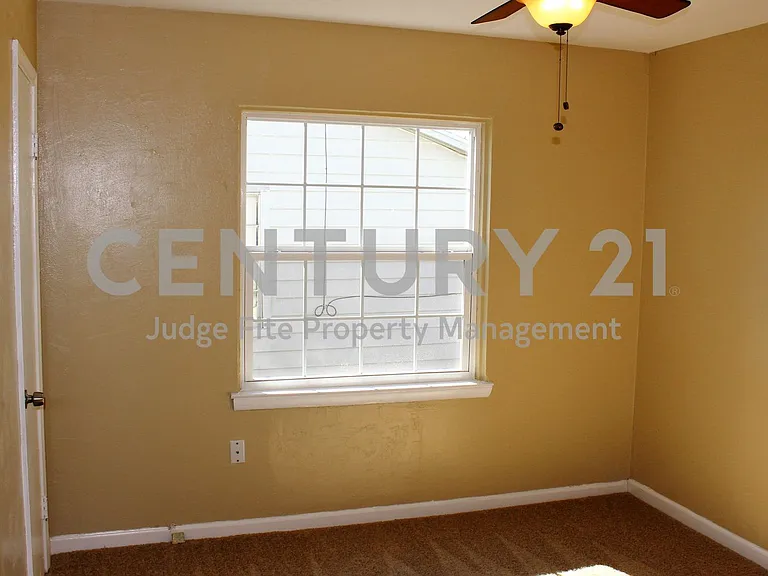 12028 Hoblitzelle Dr — Photo 5
