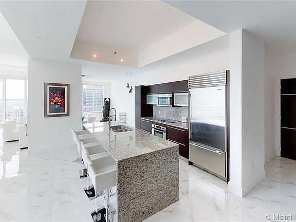 3rd image of 951 Brickell Ave APT 4311