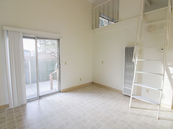 2nd image of 369 Sandercock St APT 1