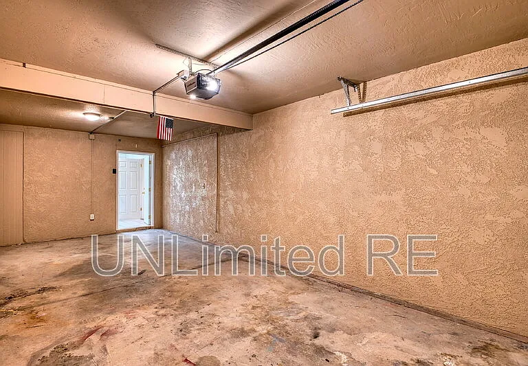 2982 Winterhaven Dr — Photo 42