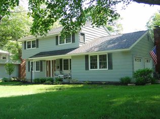 44 Dumbarton Dr, Delmar, NY 12054