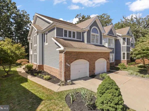 1270 Woodbrook Ct, Reston, VA 20194