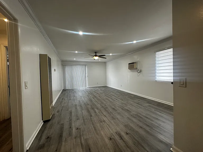 5927 Benner St #3 — Photo 9