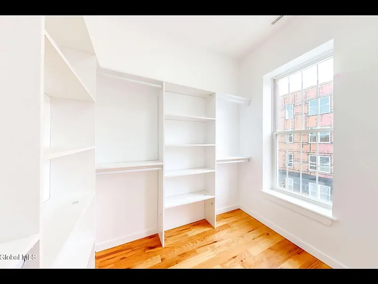 28 White St #1 — Photo 9
