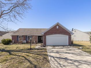 546 Treyburn Lakes Way, Indianapolis, IN