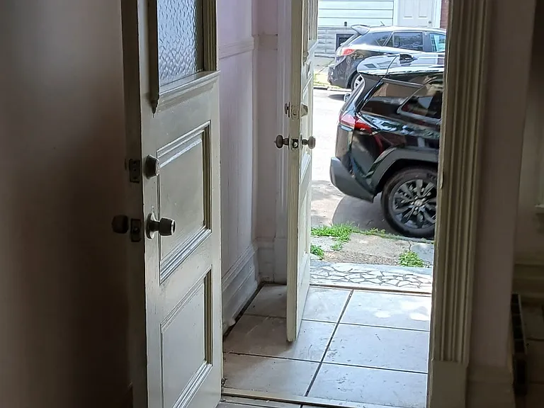 1035 Washington St — Photo 12