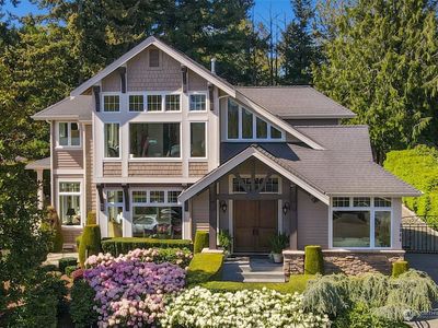 3966 112th Avenue NE, Bellevue, WA, 98004