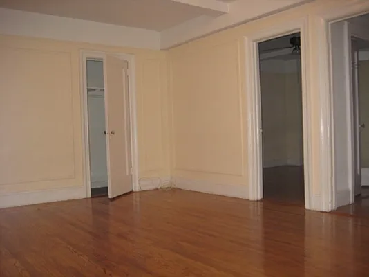 Rented by City Connections Realty | media 6