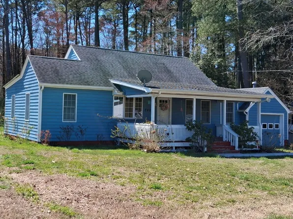 24008 Bennett St, Parksley, VA 23421