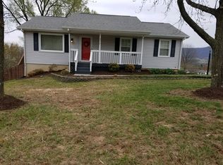 377 Hillview Dr, Roanoke, VA 24019