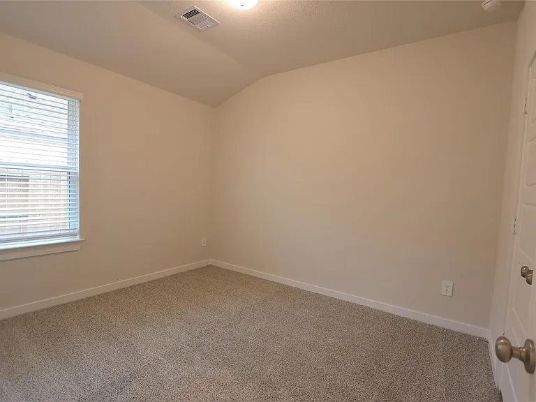 6686 Lahna Oak Dr — Photo 11