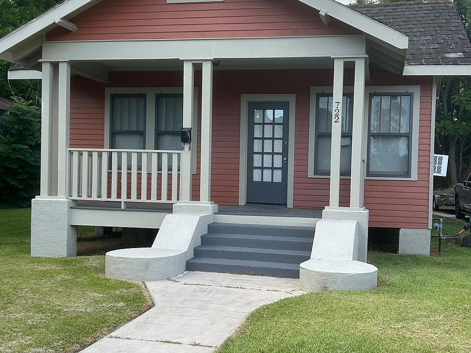 1st image of 720 & 722 Julia St #722