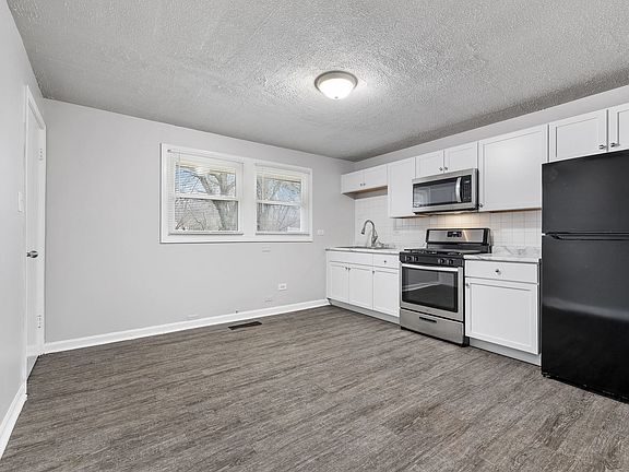 5th image of 18720 John Ave