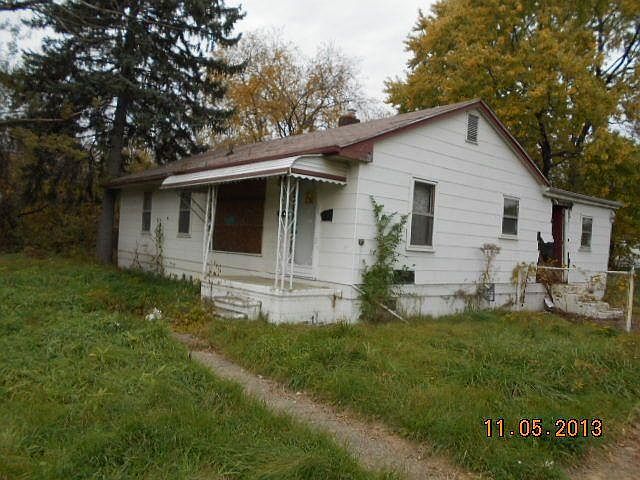 2nd image of 26330 Carlysle St