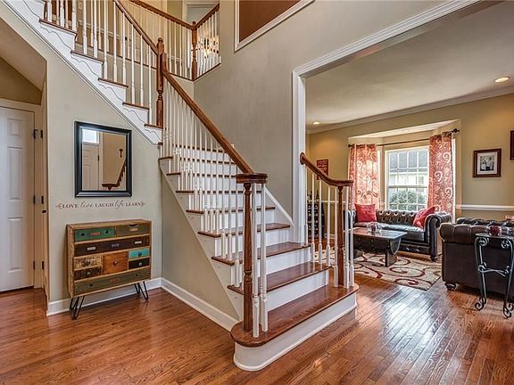 3rd image of 3161 Alex Ln