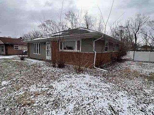 2nd image of 163 Nashua St