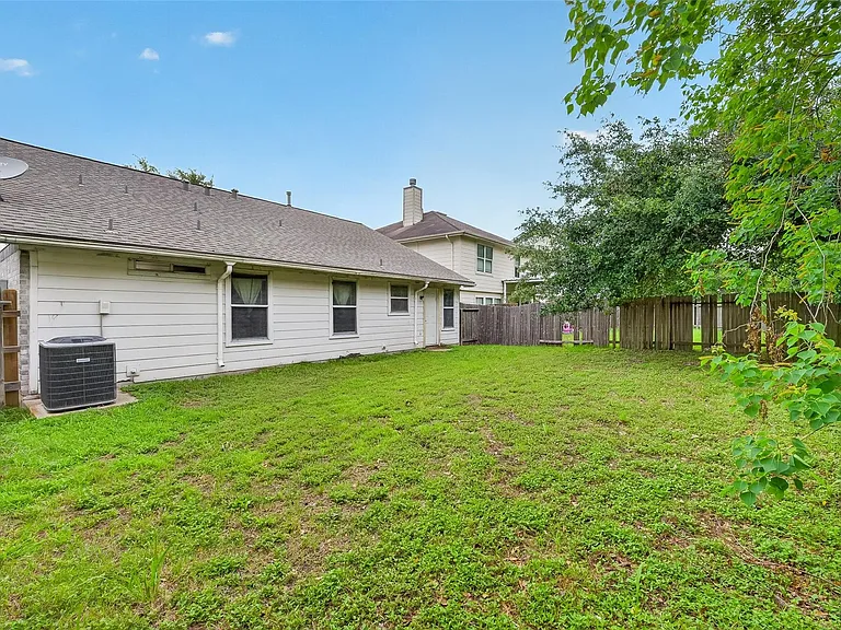 10426 Briar Patch St — Photo 38