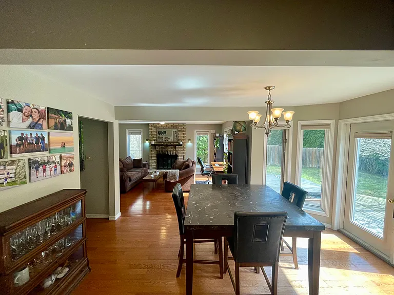 555 Jeffreybrook Dr — Photo 8