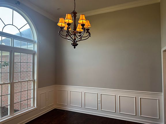 5th image of 309 Eureka Way