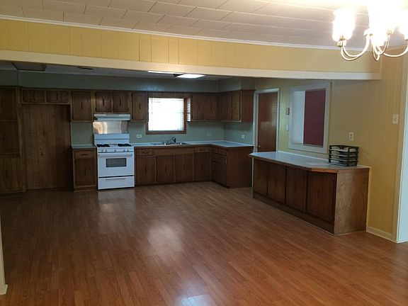 4th image of 212 Glenwood Dr