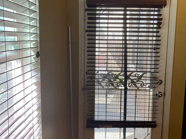 1668 Julia Way — Photo 32