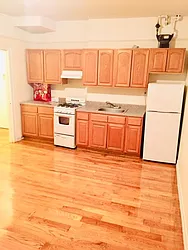 Rented by Roberto Guilbet, LREB