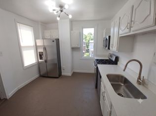 640 Lillian St, Pittsburgh, PA 15210